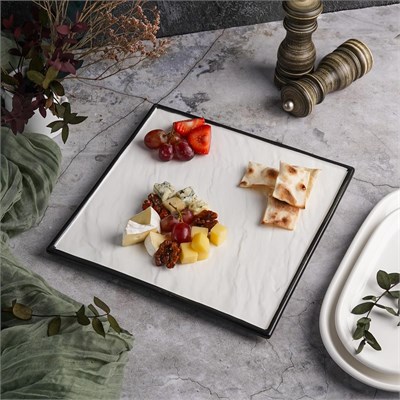 Блюдо квадратное 25*25 см, черное основание, фарфор, P.L. Proff Cuisine 99000153