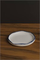 Тарелка глубокая авторской формы, диаметр 22,5см, высота 3,5см КН811