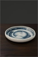 Тарелка глубокая авторской формы, диаметр 22,5см, высота 3,5см ЧВ811