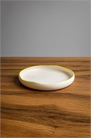 Тарелка глубокая авторской формы, диаметр 22,5см, высота 3,5см ОР811